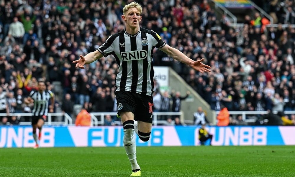 Liverpool and Arsenal Set for Transfer Battle Over Newcastle Star Anthony Gordon
