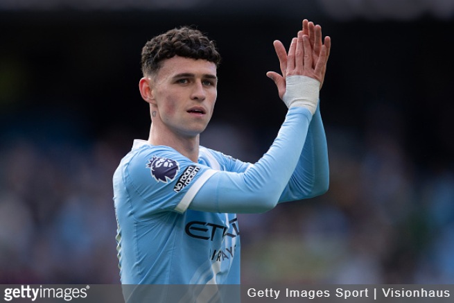 Phil Foden Signs New Manchester City Deal Despite Bench Role Under Guardiola