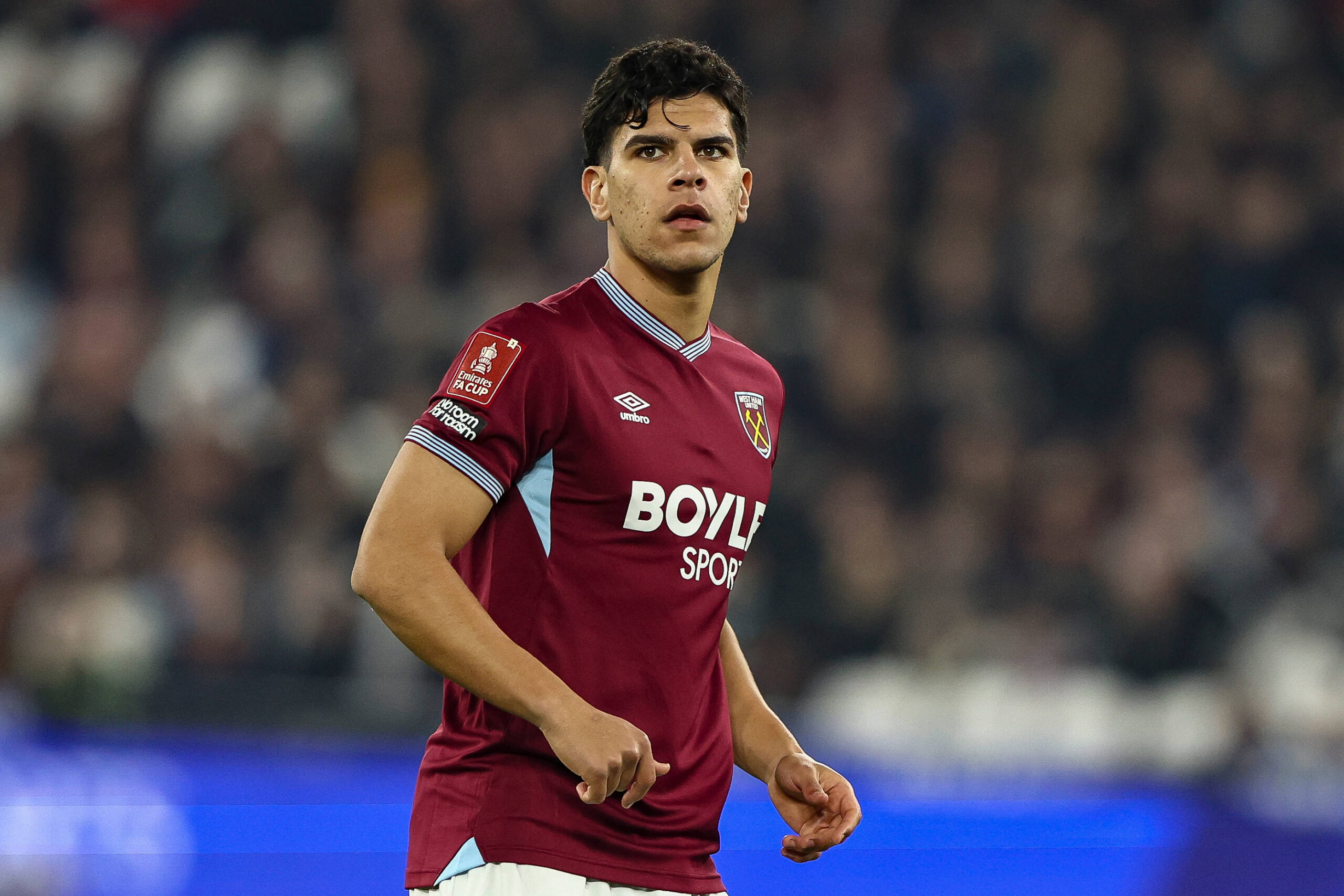 Manchester United Revamp Midfield: £38m Star Targeted as Bruno Fernandes Contract Talks Progress