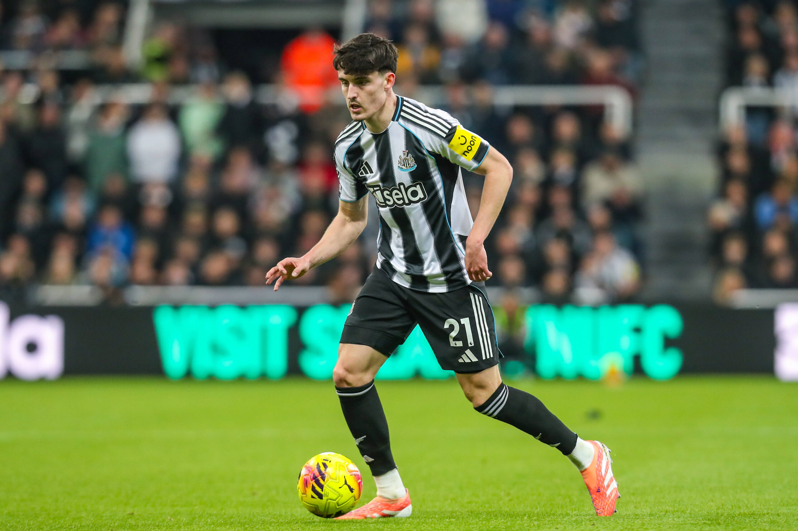 Bayern Munich Plot Double Swoop for Newcastle United Stars Amid Defensive Overhaul