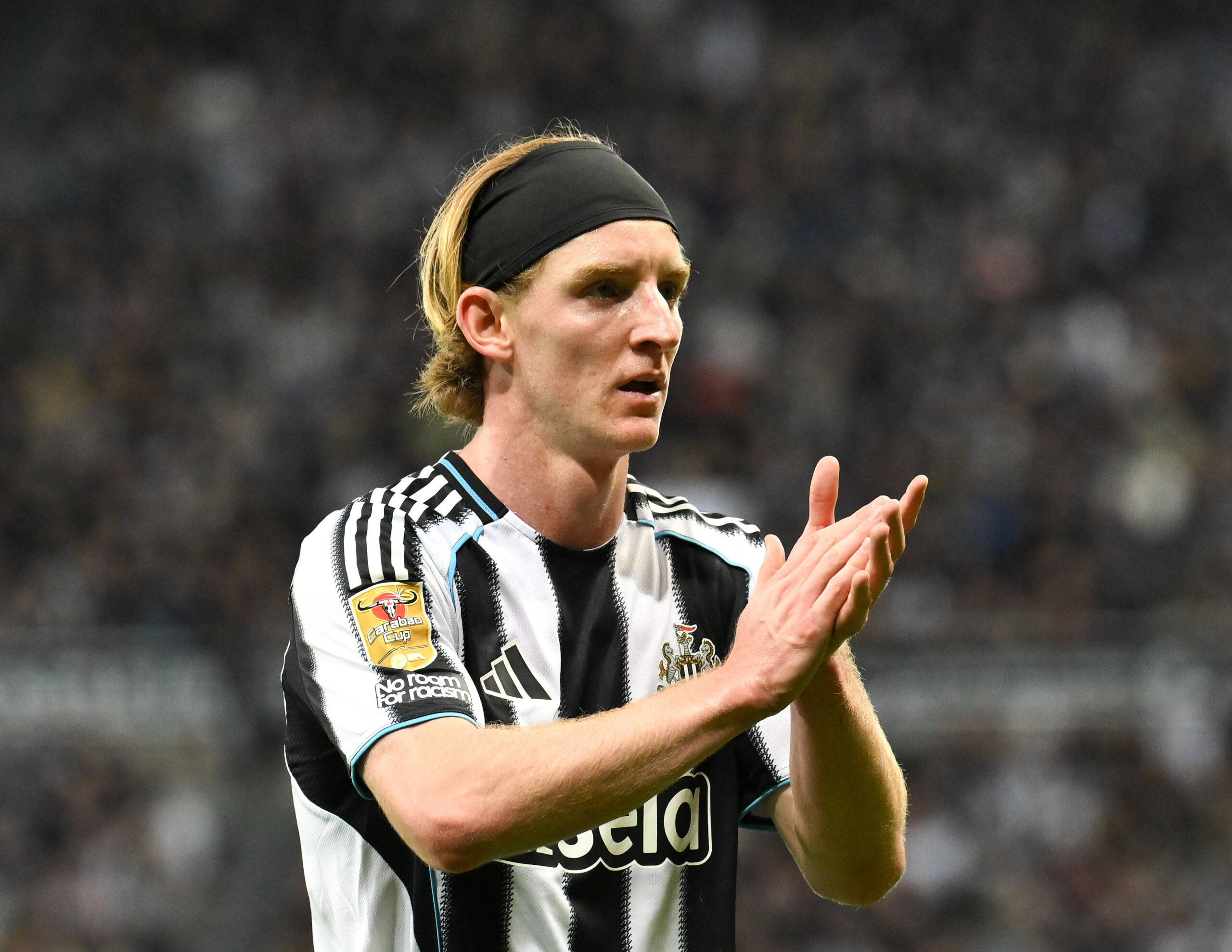 PSG Join Battle for Anthony Gordon: Newcastle's £80M Dilemma