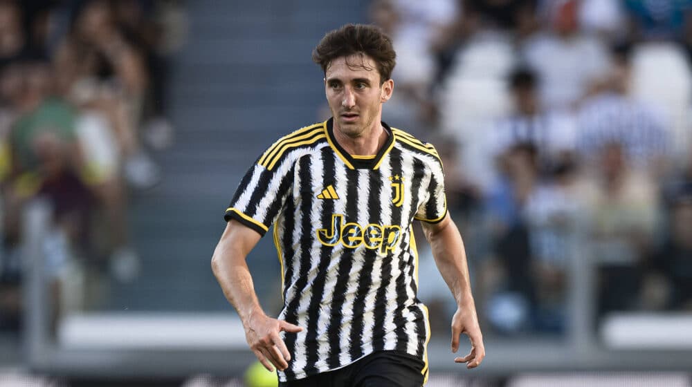 Exklusiv: Liverpool nimmt ersten Kontakt zu Juventus-Linksverteidiger Andrea Cambiaso auf, der 25 Millionen Pfund kosten soll