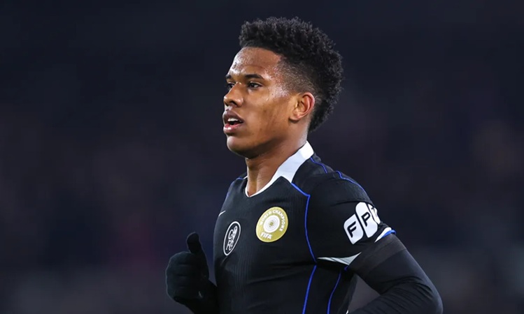 Liverpool Plot Surprise Move for Chelsea Winger Estevao Willian in 2026