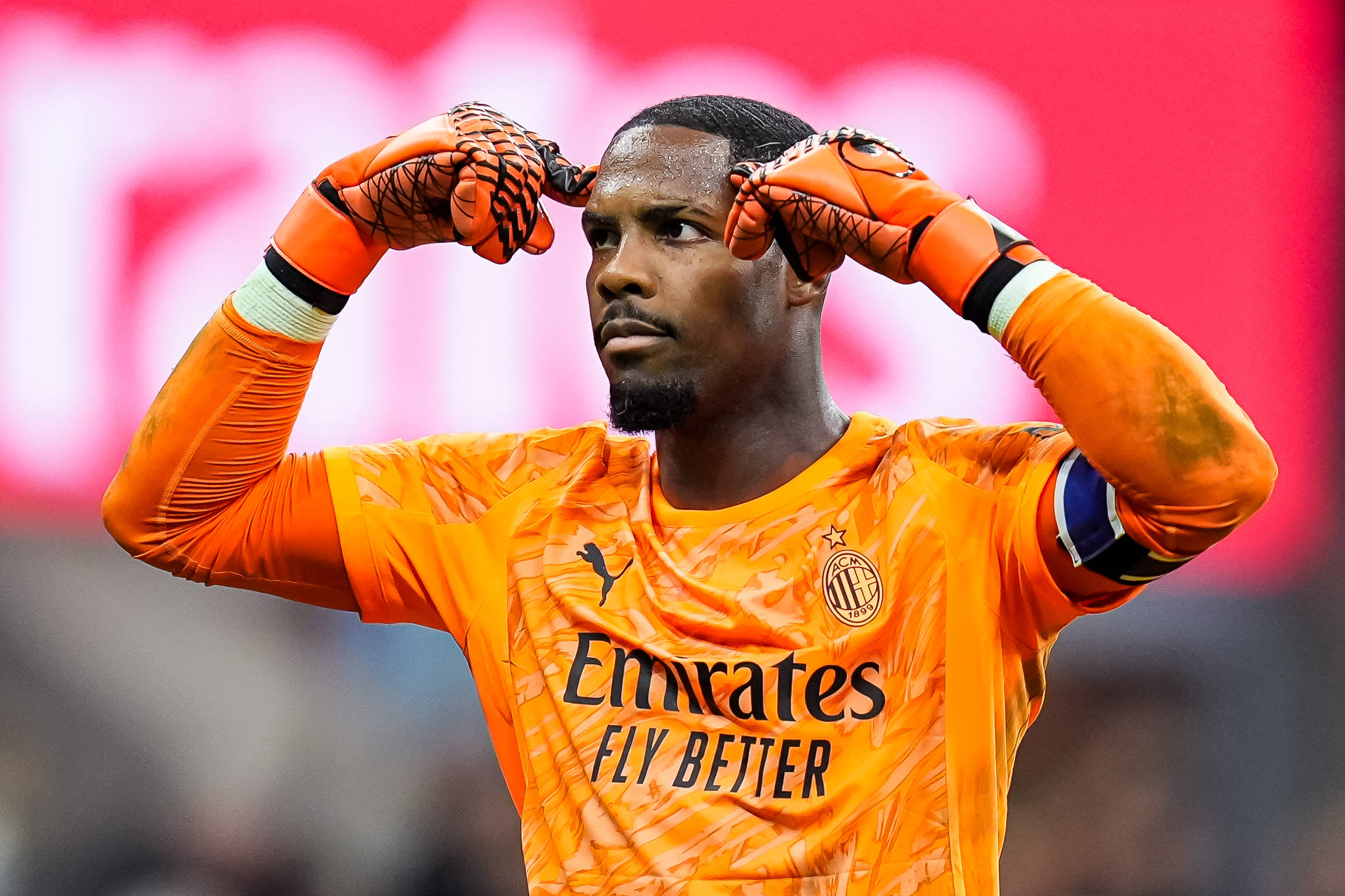 Chelsea Plot Fresh Move for AC Milan Shot-Stopper Mike Maignan in £70m Summer Swoop