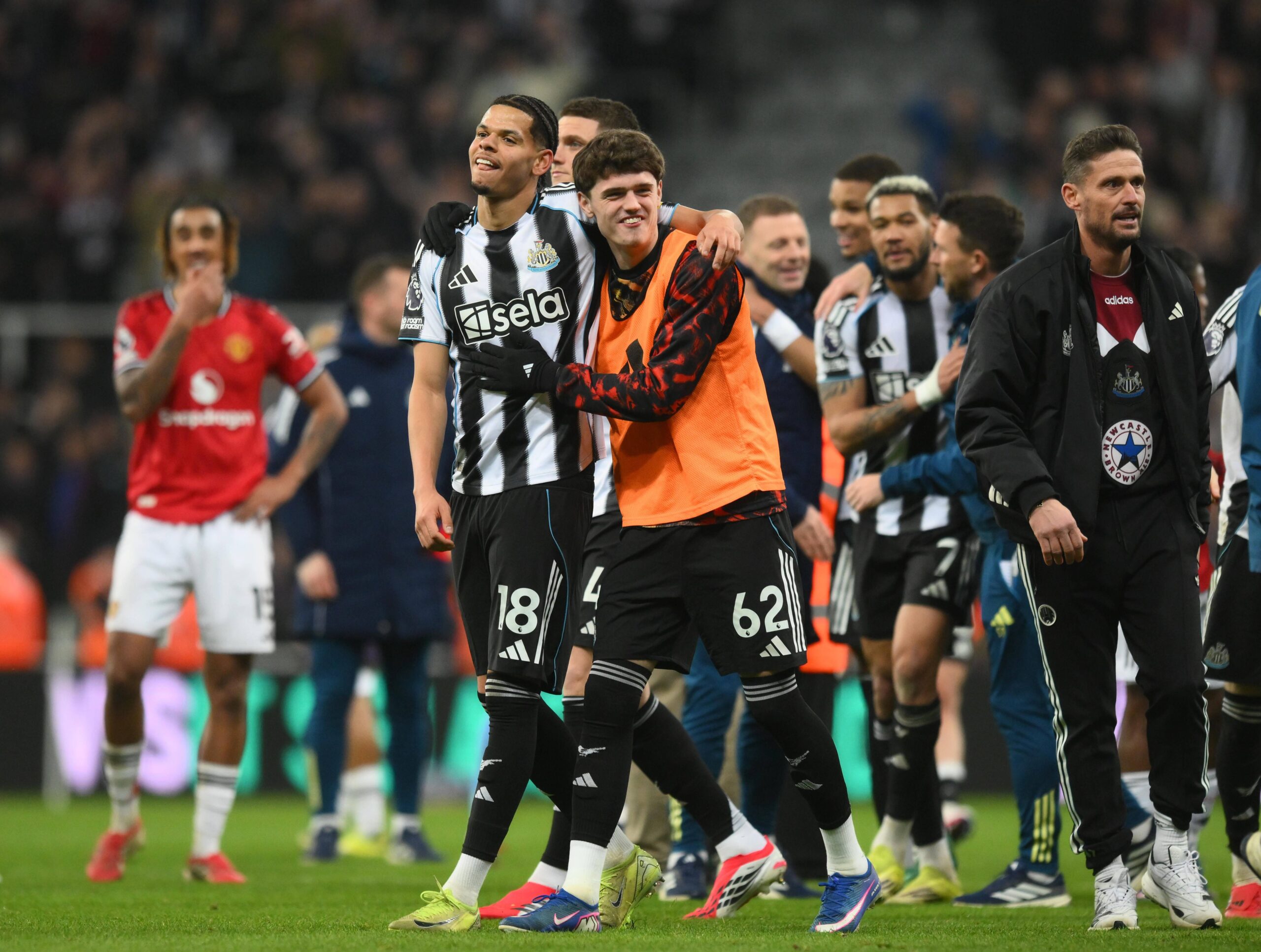 Everton and Aston Villa Battle for Premier League Forward