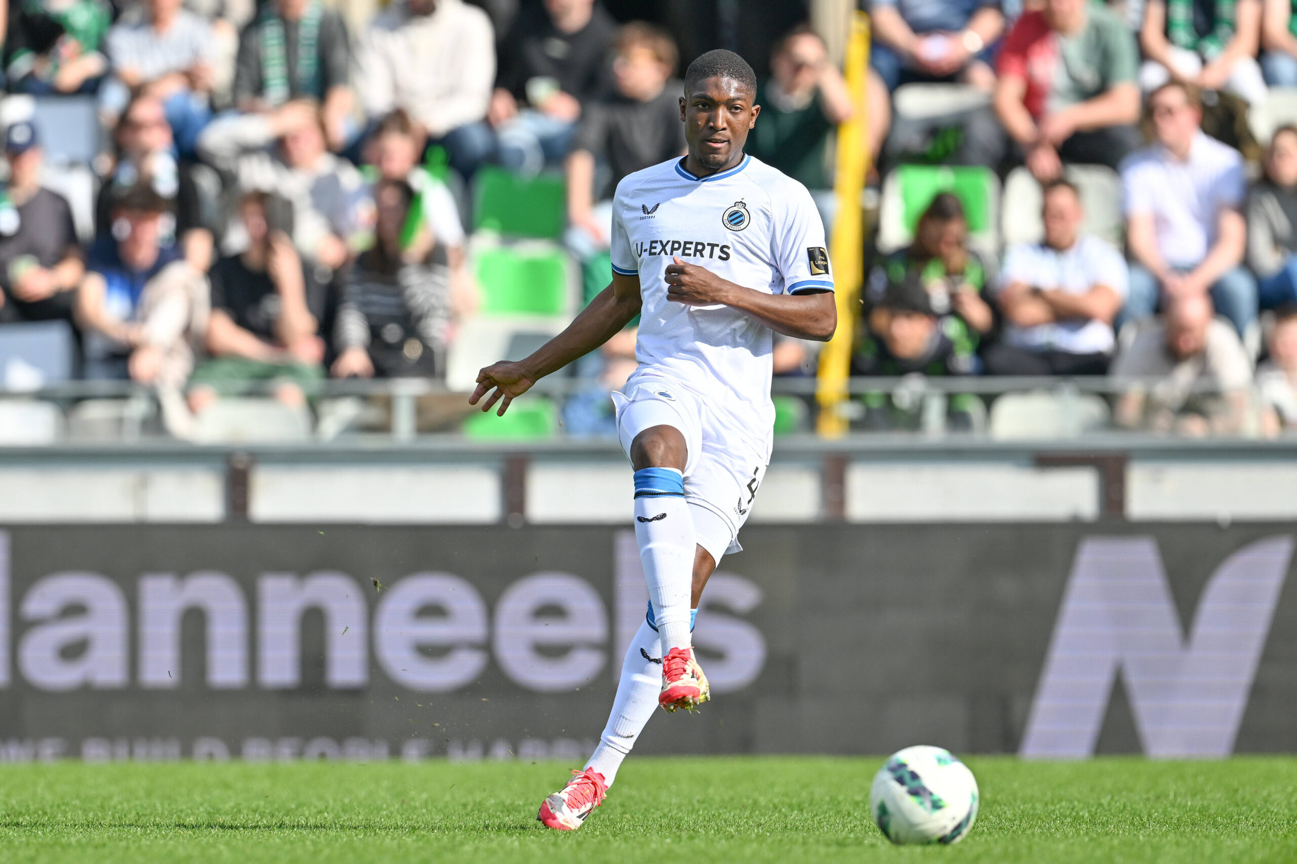Liverpool Target Joel Ordonez as £40m Defensive Reinforcement