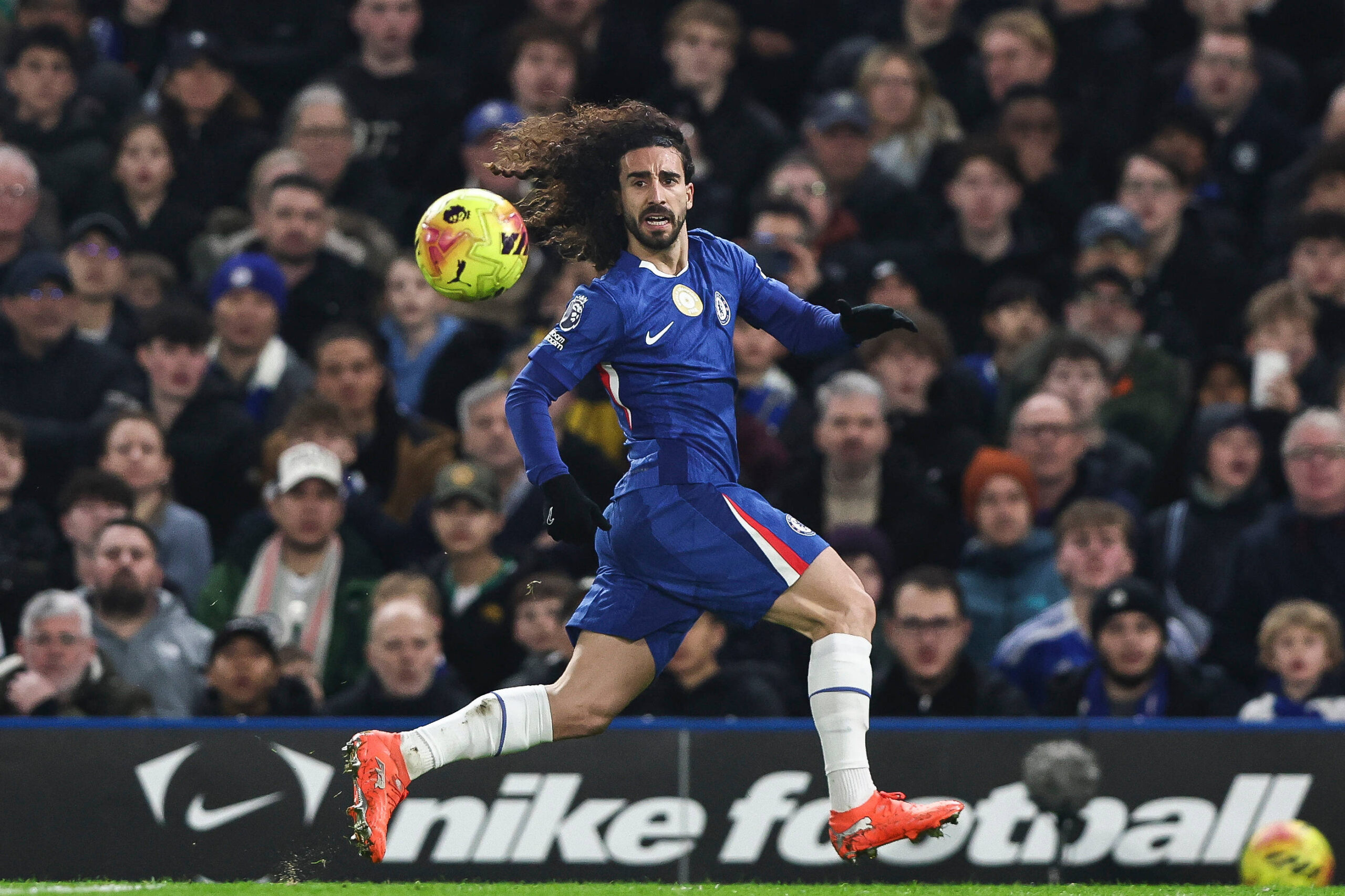 Barcelona ve Real Madrid, Cucurella için harekete geçiyor
