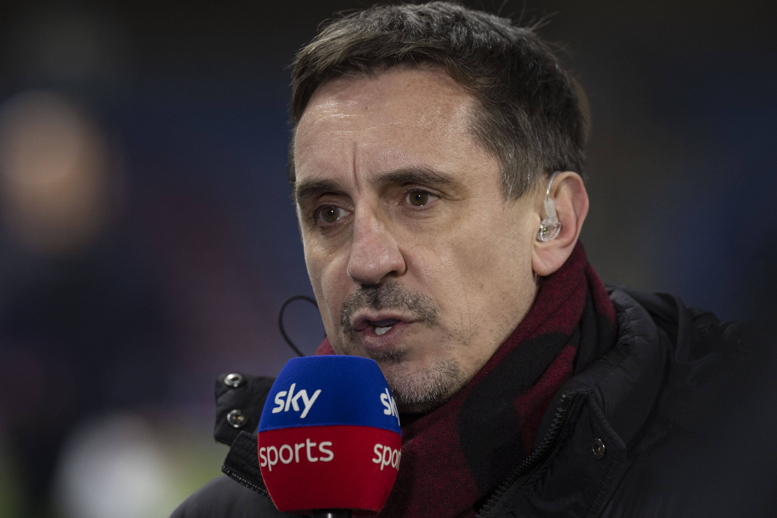 Neville drängt United: Holt Nmecha
