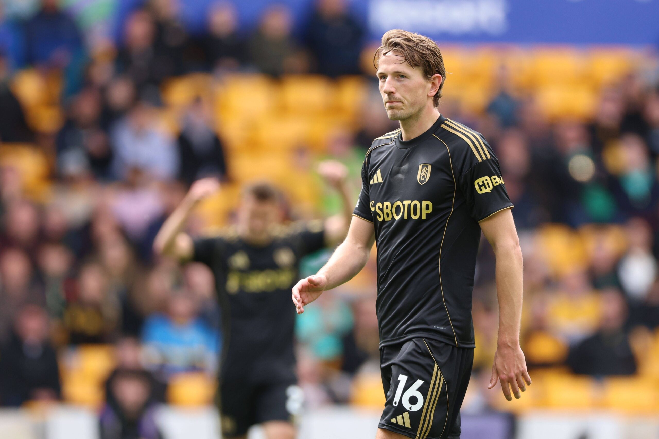 Everton Join Transfer Race for Premier League Midfielder Sander Berge