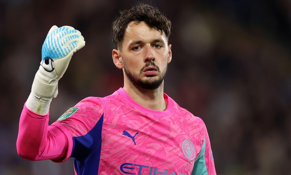 Tottenham pushing to sign James Trafford from Manchester City: report