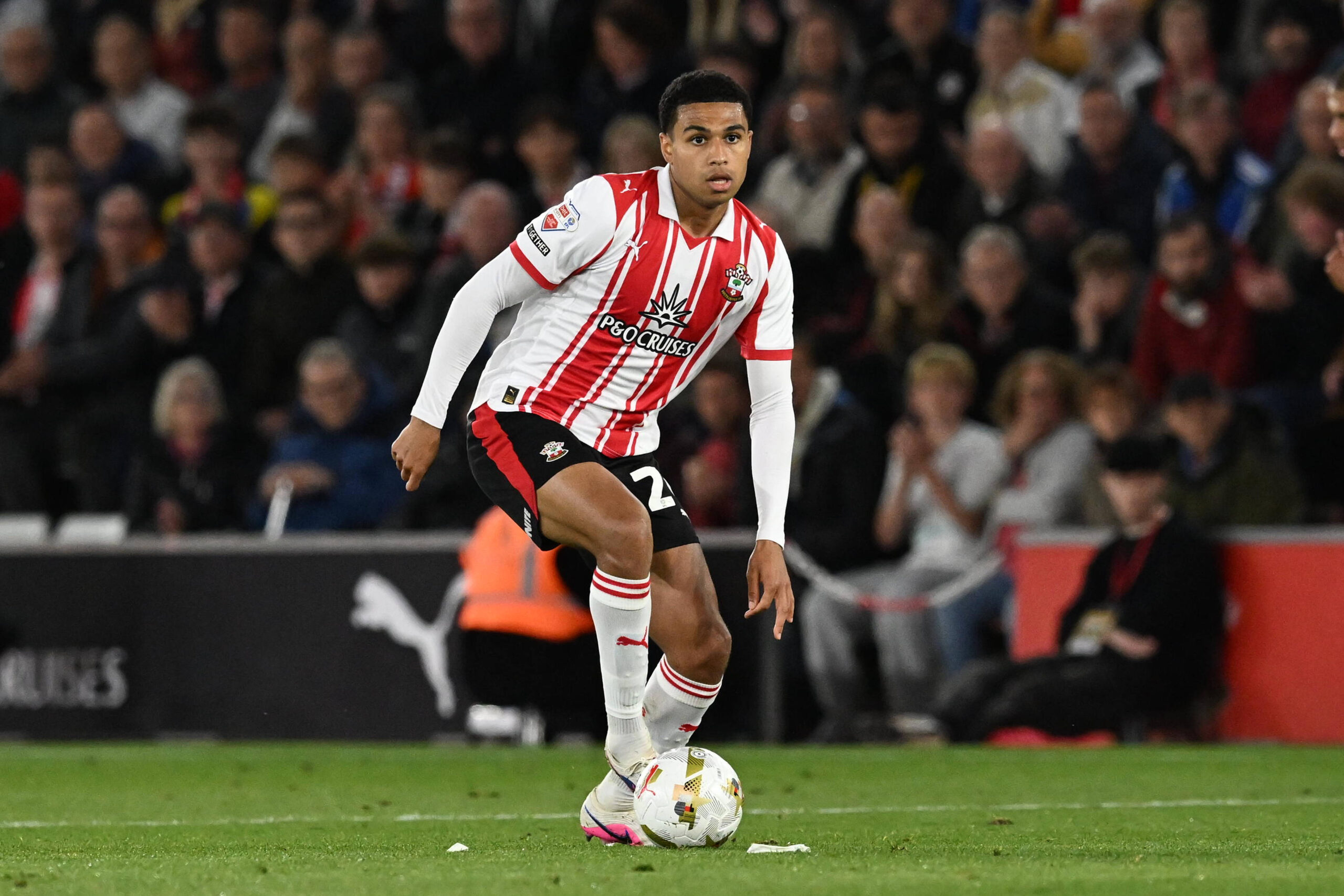 Leeds United submit £23m Shea Charles bid as pursuit intensifies