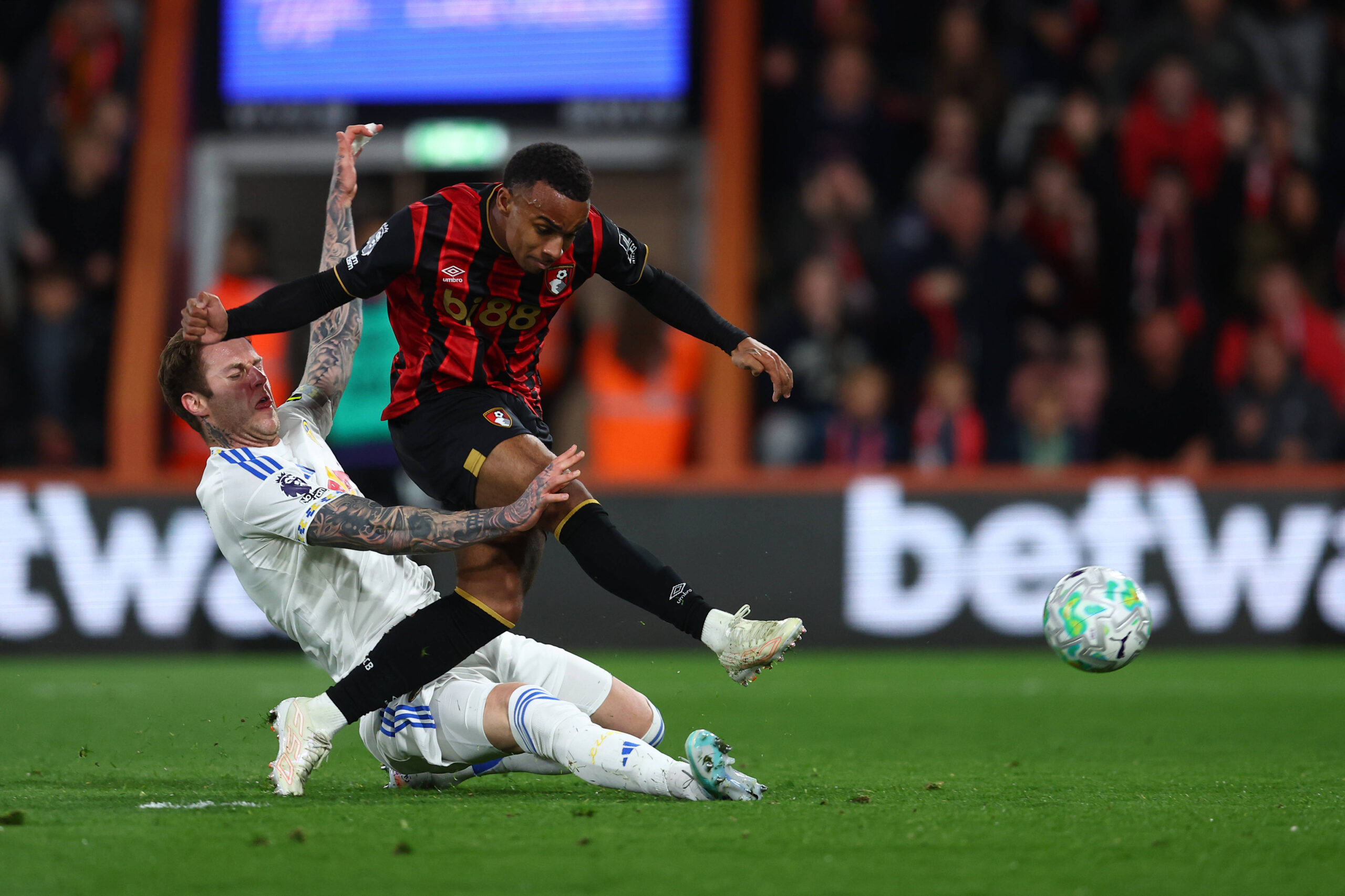 Tottenham's £85m Eli Junior Kroupi Bid Signals Ruthless Summer