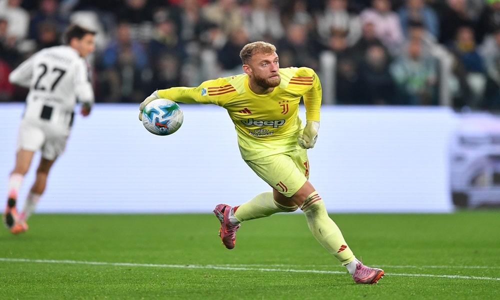 Tottenham make enquiries for Juventus goalkeeper Michele Di Gregorio