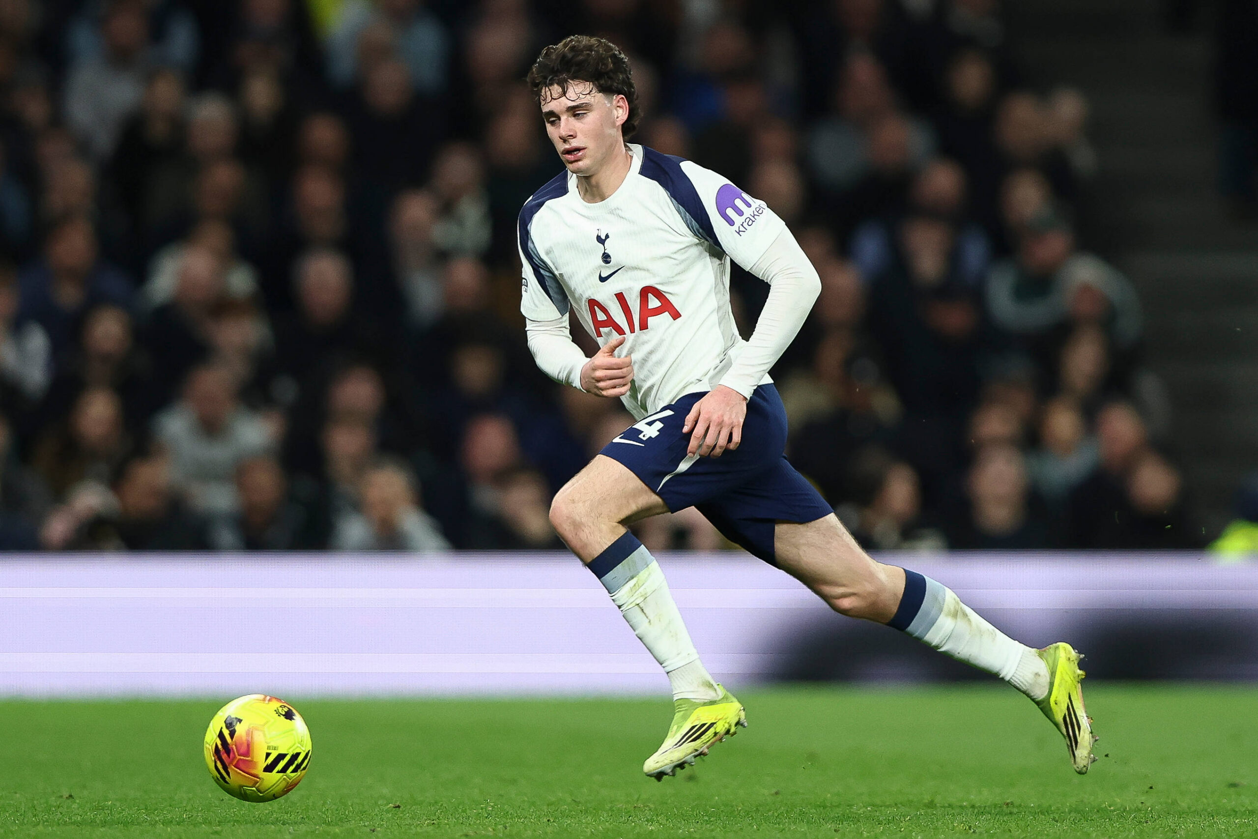 Newcastle shift focus to Archie Gray after Manzambi deal collapses