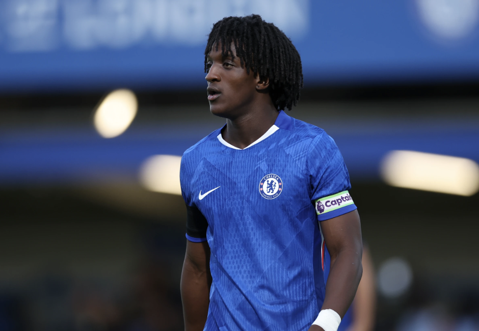 Chelsea, genç yetenek Mheuka ile yeni sözleşme görüşmelerinde