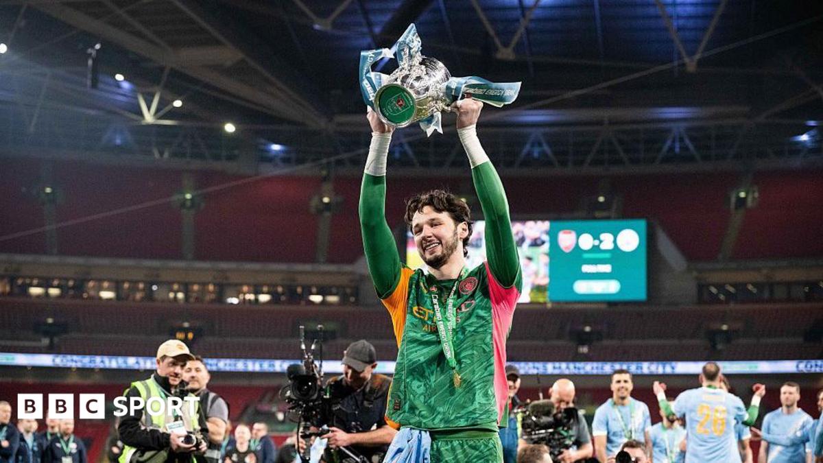 Leeds United enter talks with Manchester City for goalkeeper James Trafford