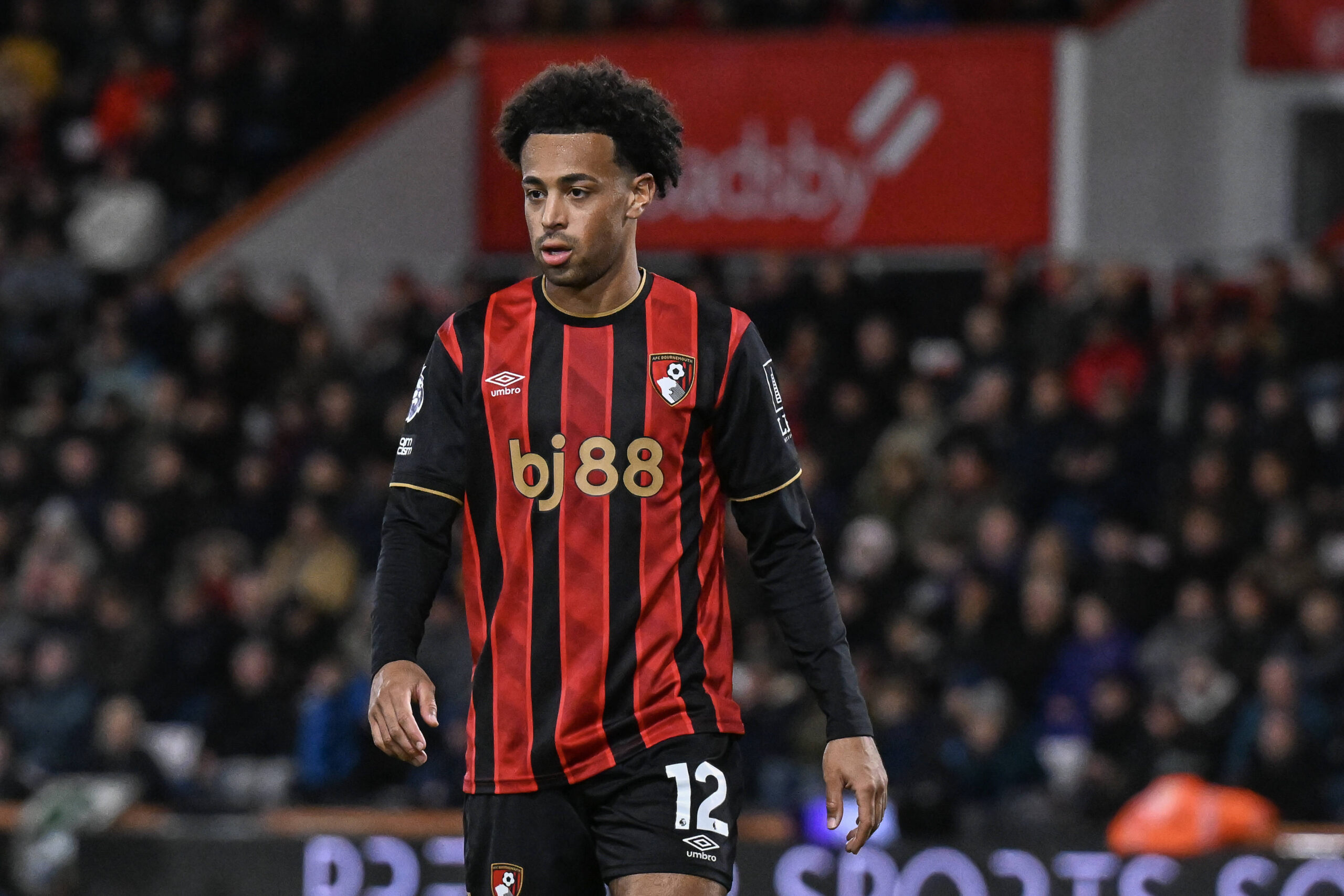 Man United: Adams soll Mittelfeld verstärken