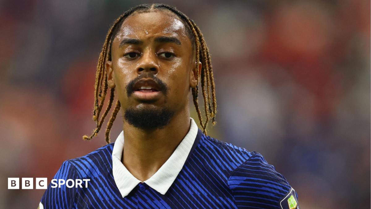 Liverpool preparing opening offer for PSG winger Bradley Barcola
