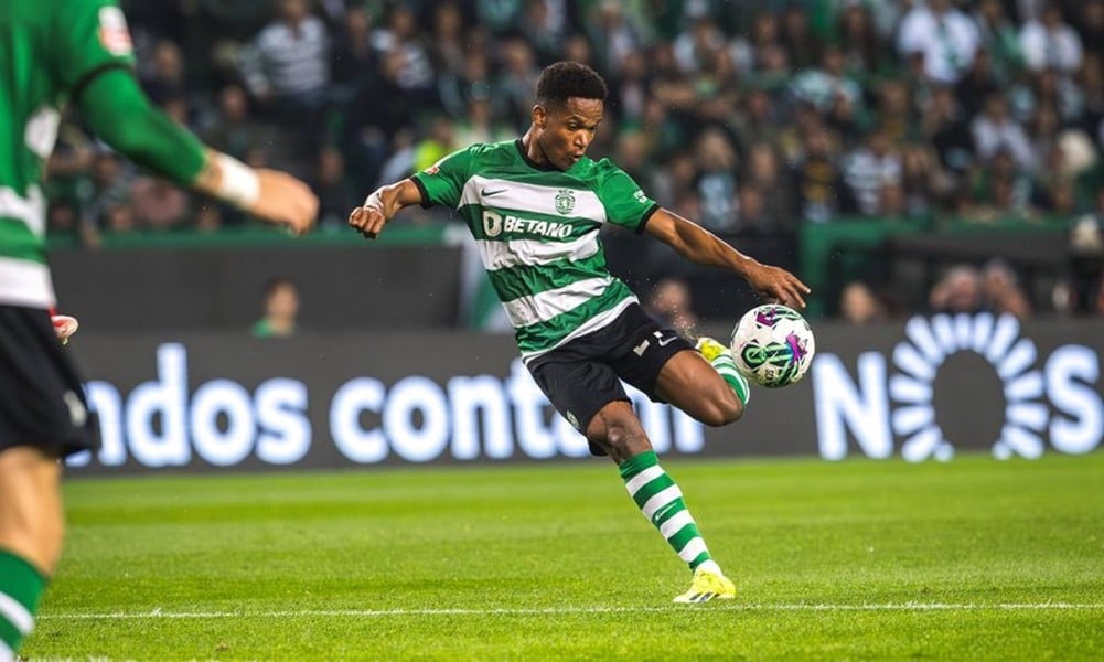 Everton Battle PL Rivals for £51m Geny Catamo