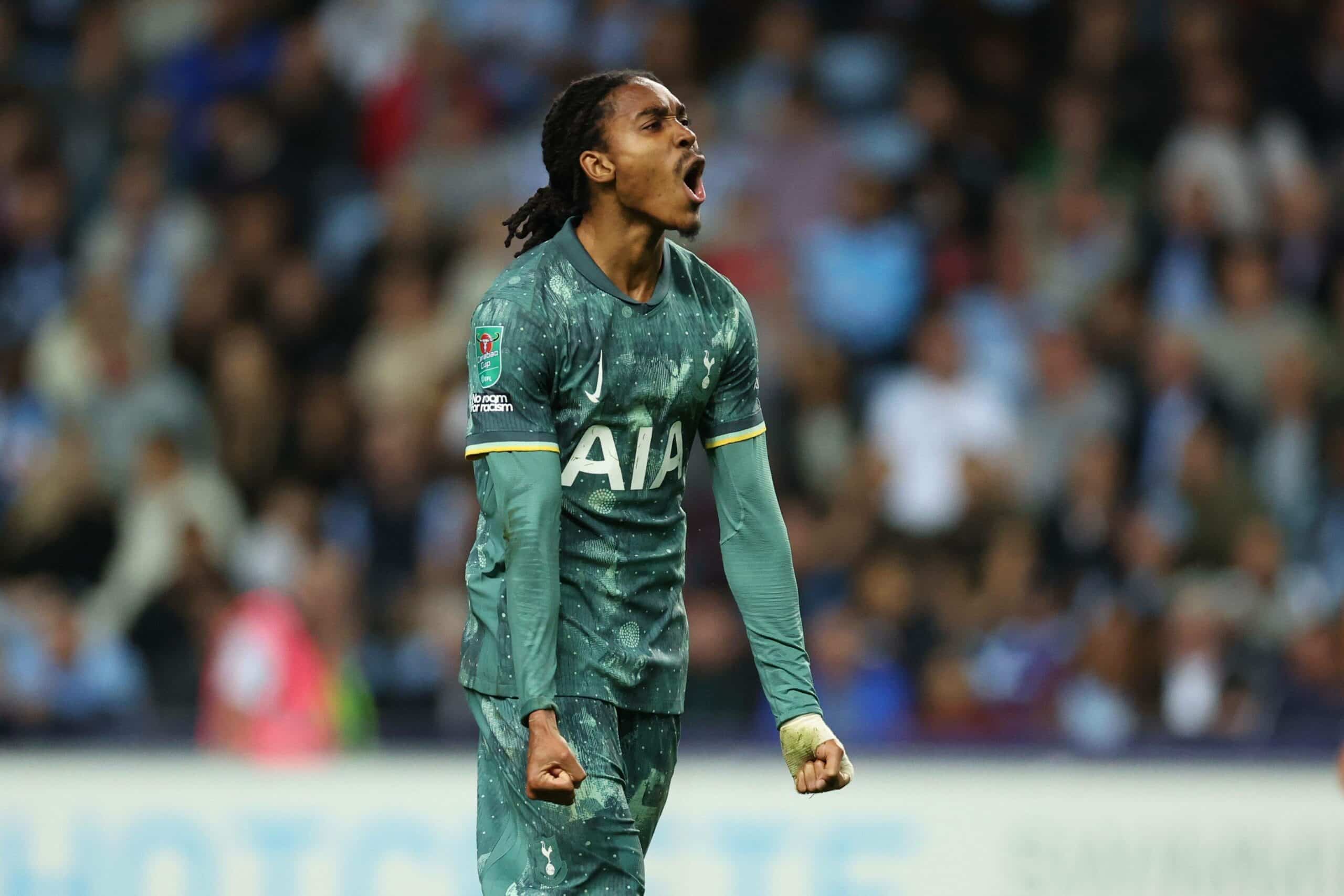 Liverpool lässt Spence links liegen