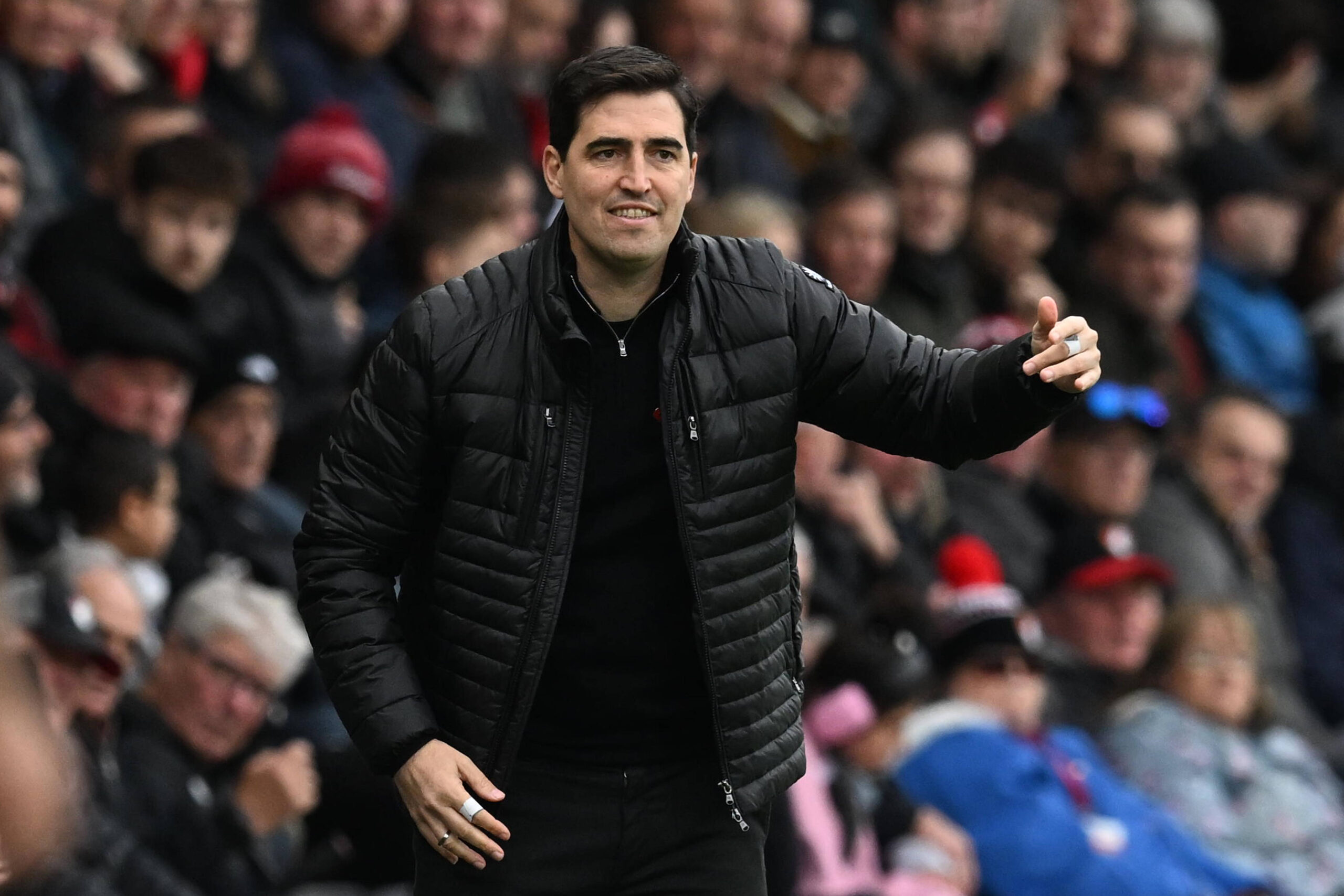Chelsea Step Up Manager Hunt: Initial Contact Made with Andoni Iraola – Long-Term Vision Takes Shape
