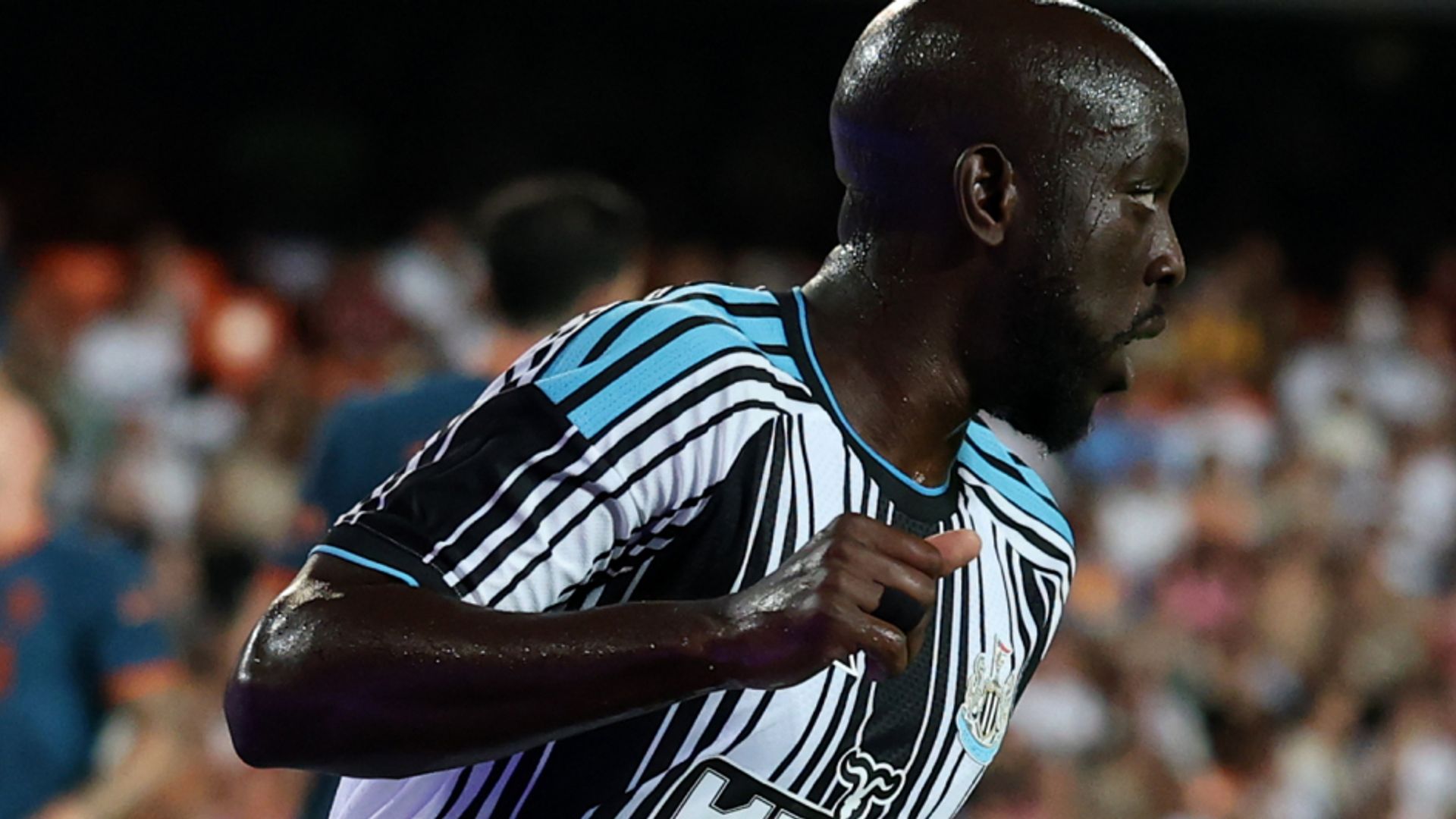 Wissa Double Earns Jaissle Winning Start at 10-Man Valencia