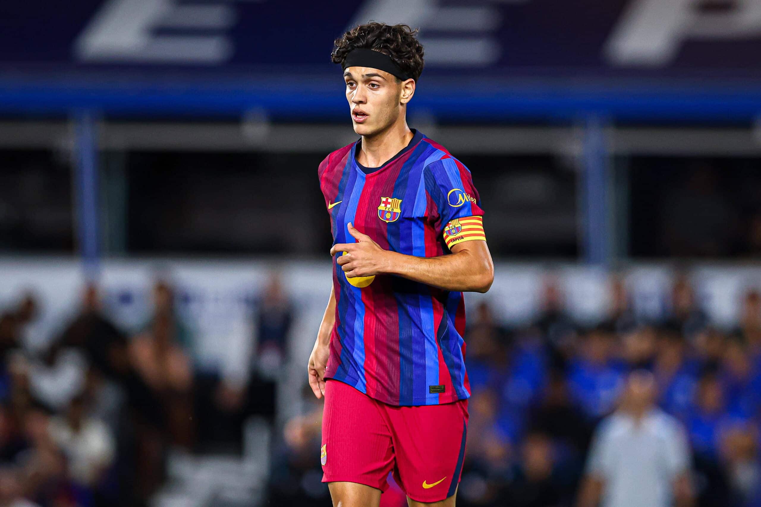 Everton Eye Hector Fort as Barcelona Defender Opens Door to Exit
