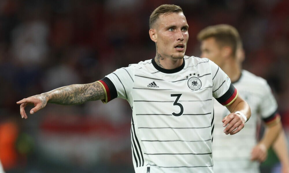 Man Utd: David Raum als Alternative zu Lewis Hall im Visier