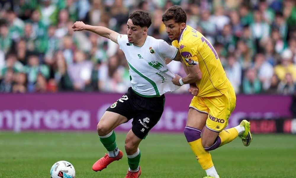 Man Utd Target £16m Star Jorge Salinas as Carrick Addresses Key Issue