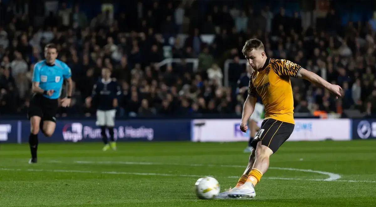 Transfer-Schlacht um Gelhardt: Hull City gegen Birmingham und Wrexham