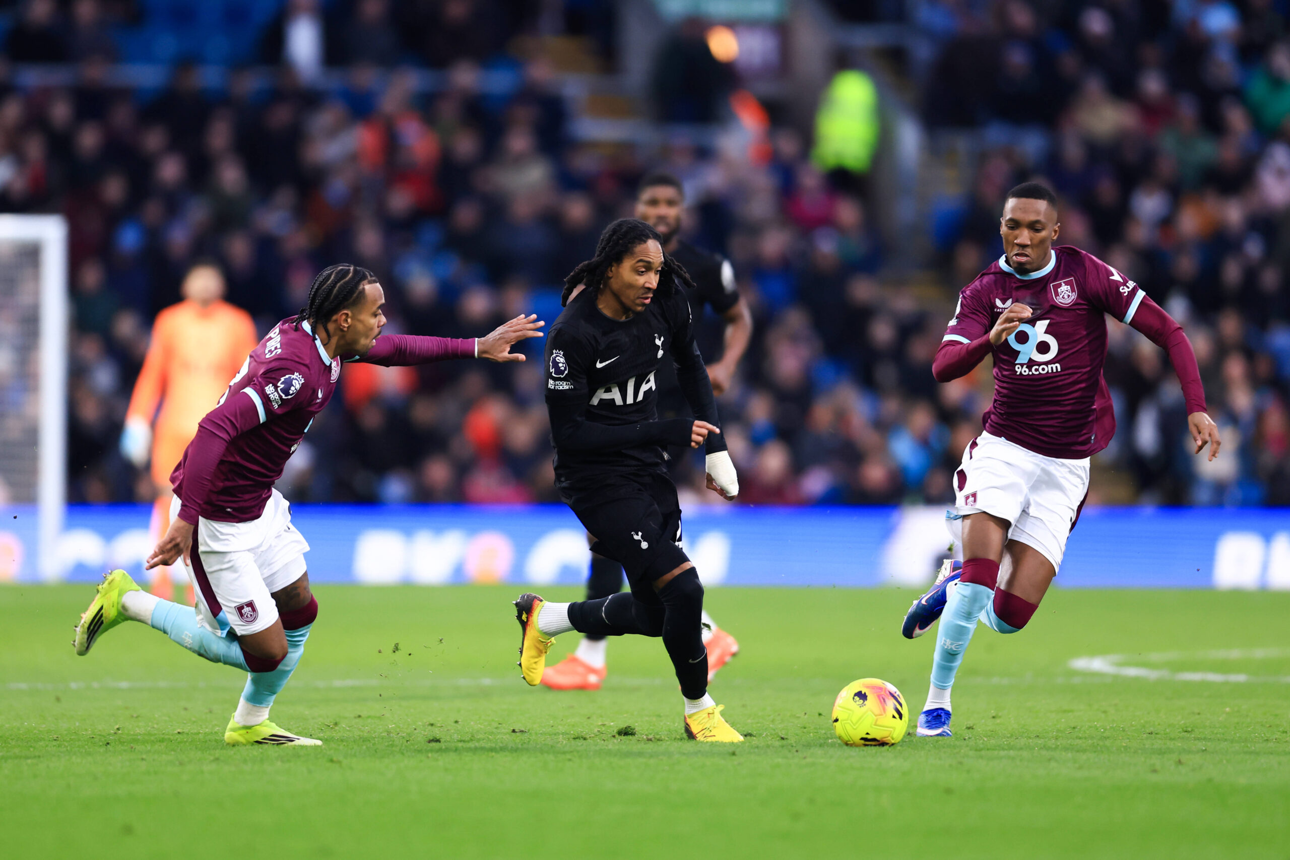 Djed Spence wechselt zu Inter: 30-Millionen-Deal mit Tottenham