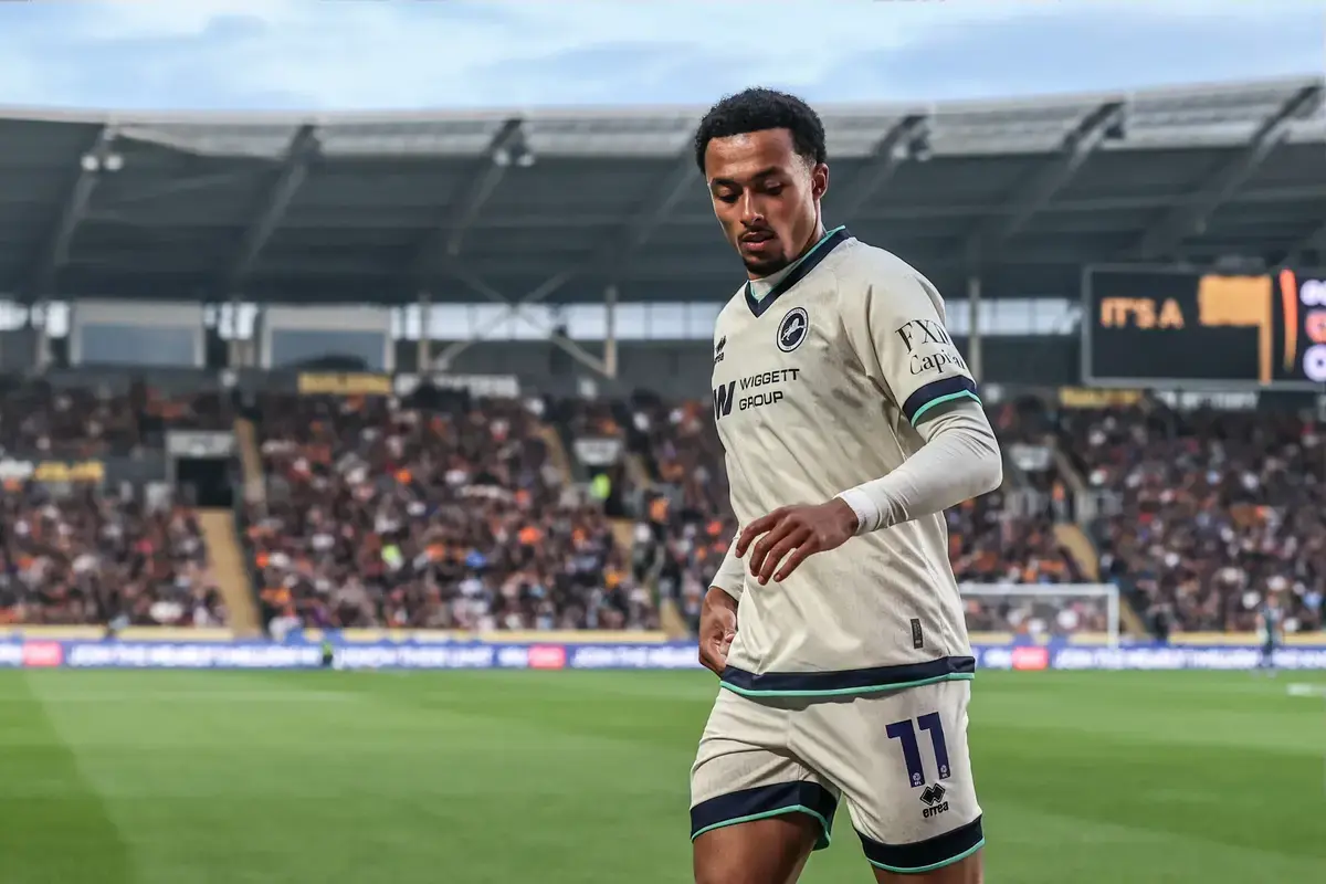 Hull City Circle Millwall Star Femi Azeez as Transfer Window Heats Up