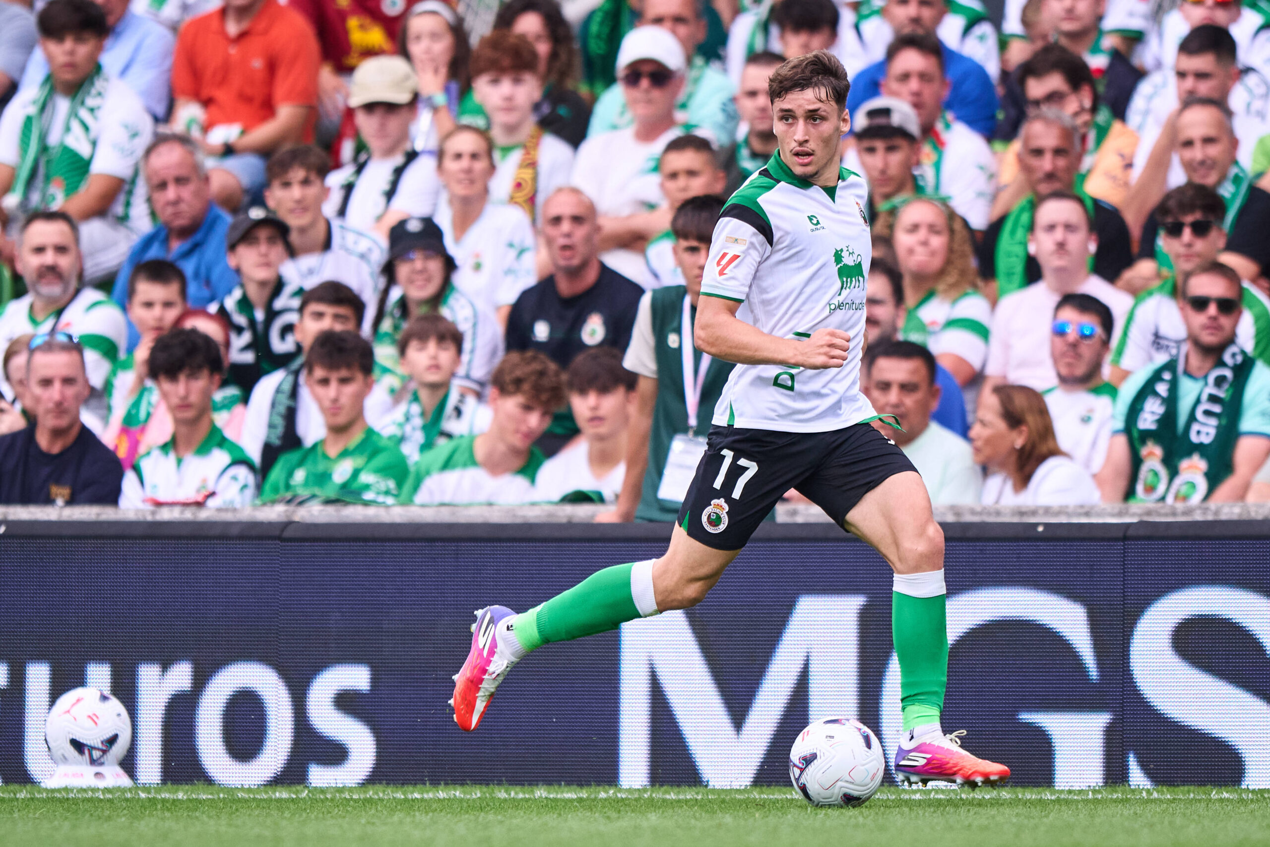 Man United Face Atletico Madrid Competition for Jorge Salinas