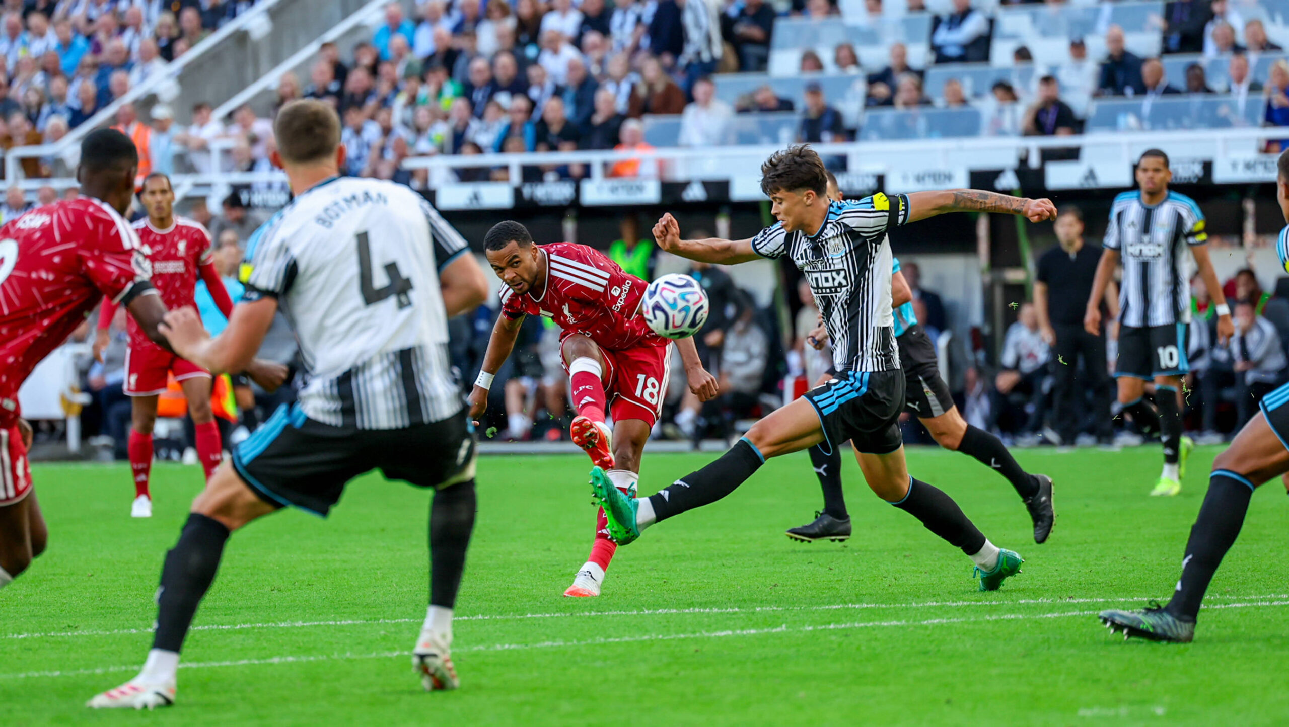 Szoboszlai's Late Penalty Earns Liverpool Dramatic Draw at Newcastle