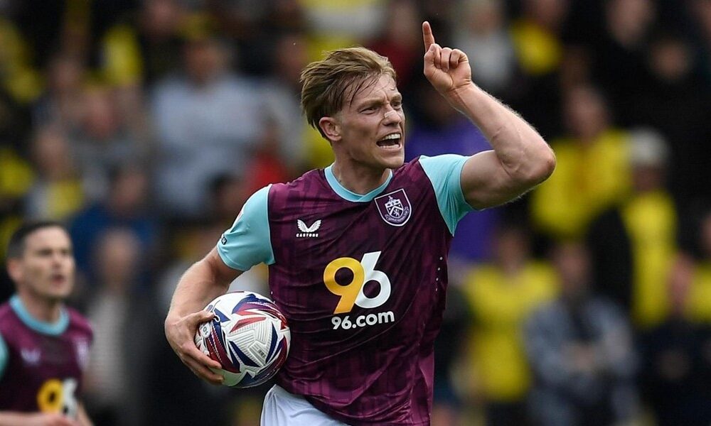 Everton Eye Zian Flemming Move: Burnley Star Could Boost Toffees' Attack