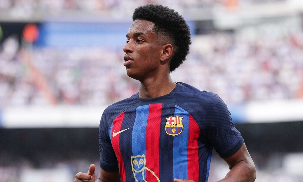 Manchester United 'Remain in Contact' to Sign Alejandro Balde from Barcelona