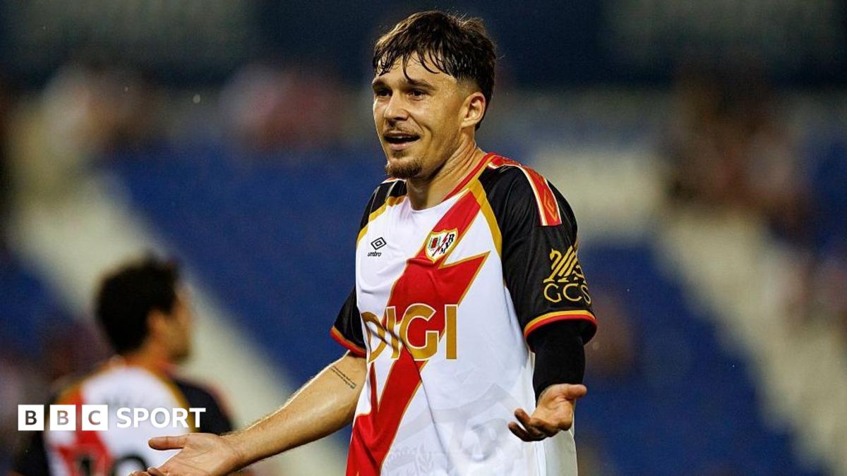 Fulham in Talks to Sign Rayo Vallecano Defender Andrei Ratiu