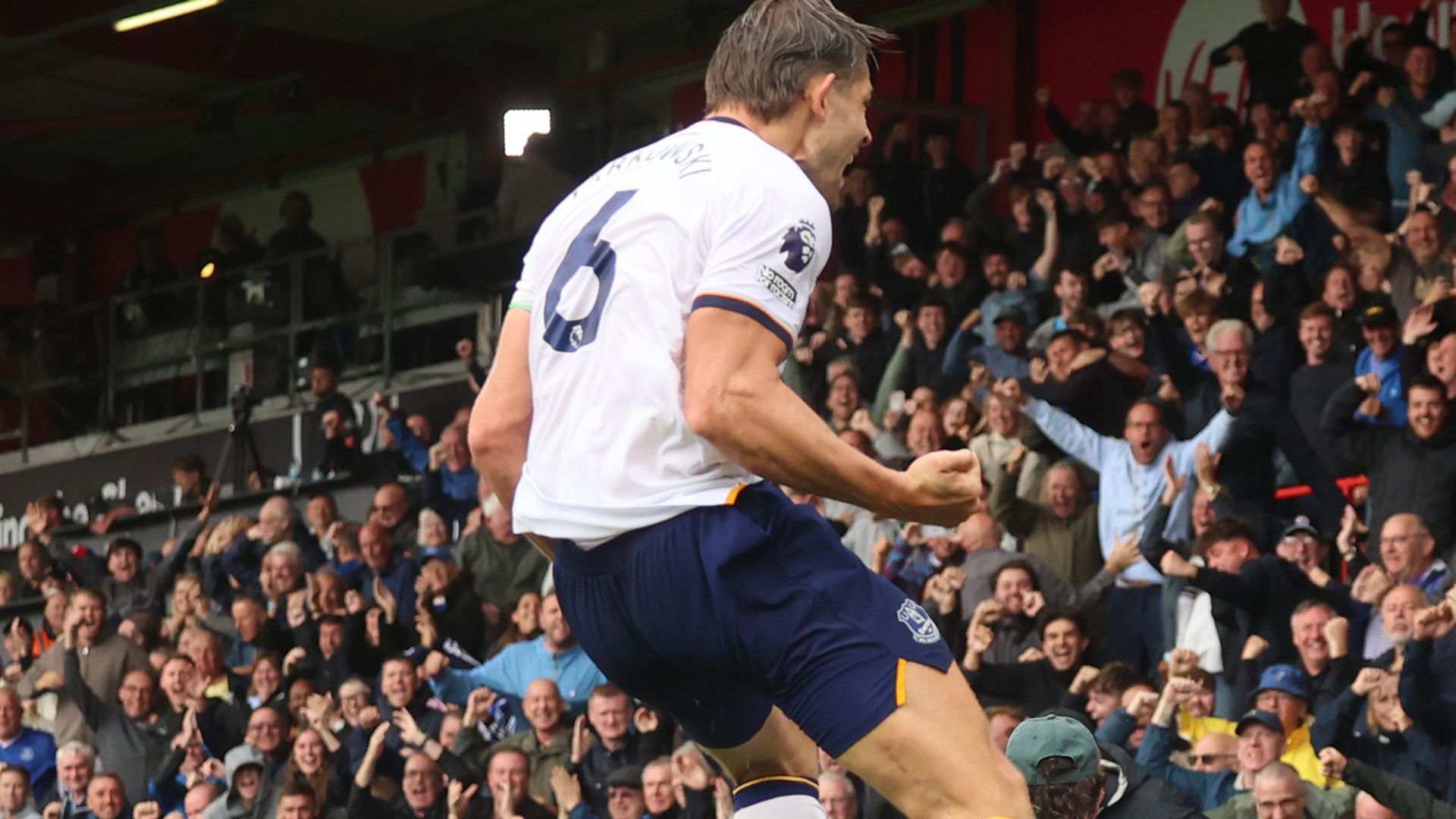 Tarkowski rettet Everton spektakulär in der Nachspielzeit
