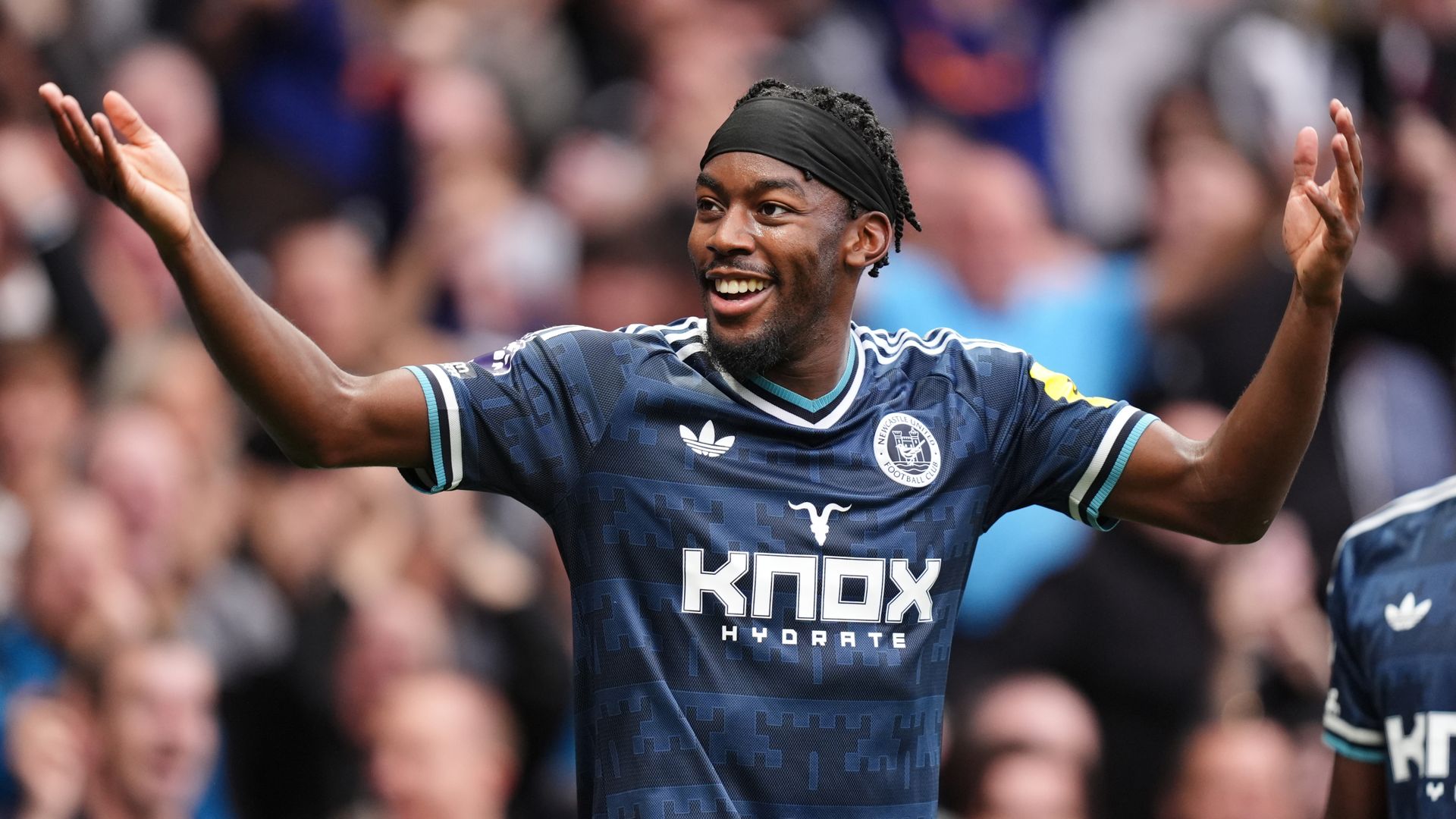 Newcastle schlägt Tottenham 2:0 – Elanga und Wissa treffen