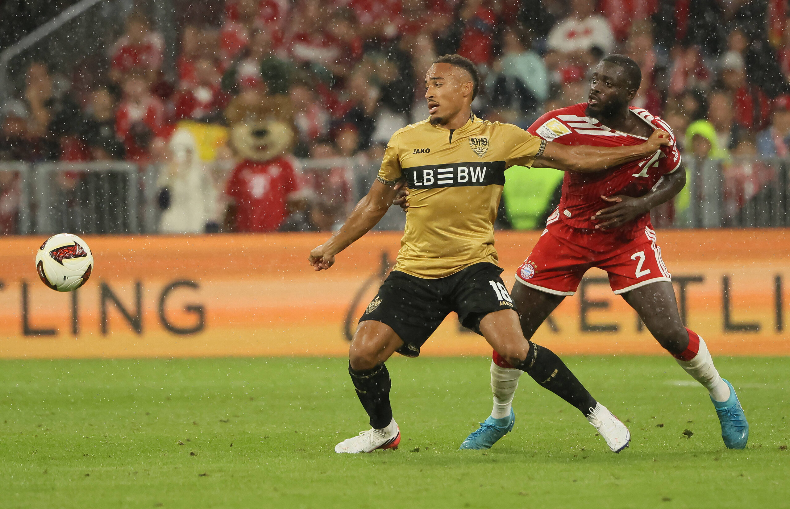 Liverpool Eye Bundesliga Winger Jamie Leweling as Transfer Deadline Looms