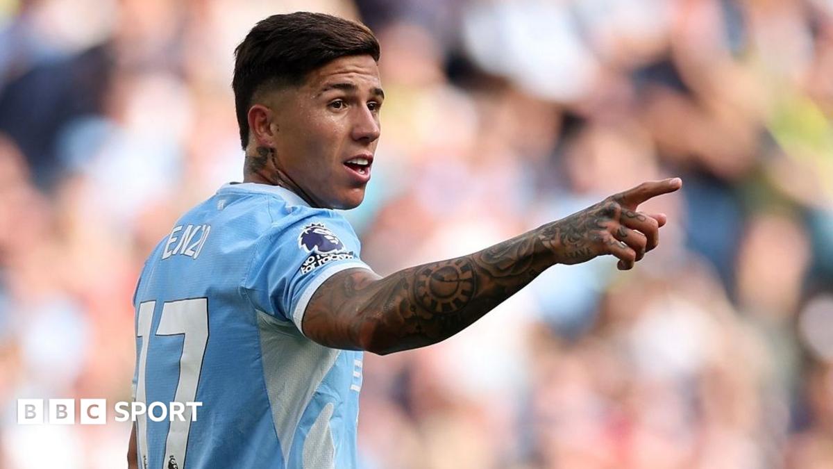 Man City Debuts: Fernandez and Ndiaye Show Promise in Coventry Win