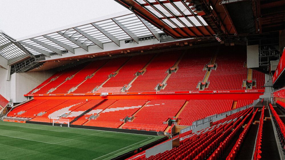 Iraola Hails Araujo as Liverpool Beat Atletico Madrid 2-1