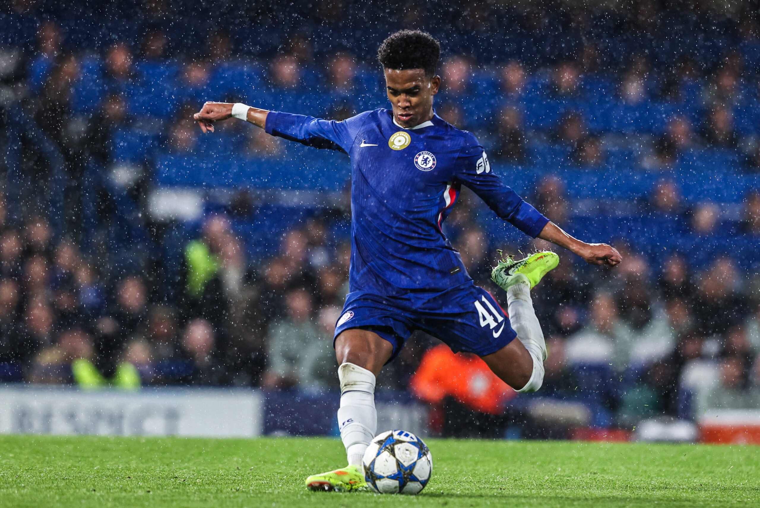 Chelsea Calm Over Estevao Willian Future, Contract Talks Possible