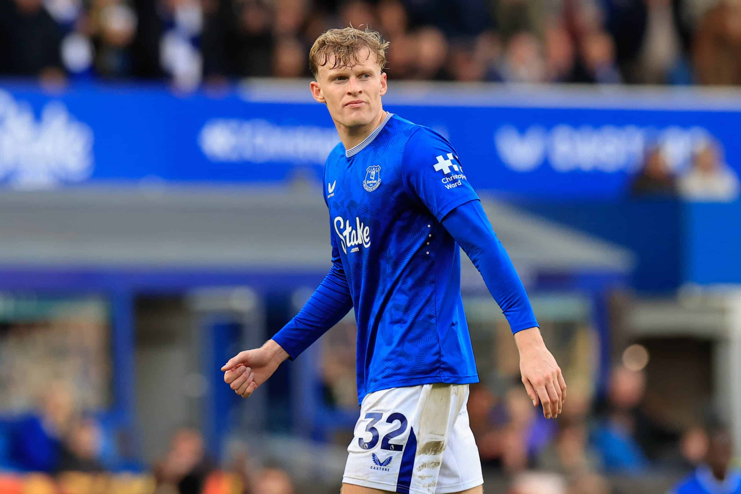 Manchester United Keep Jarrad Branthwaite Interest Alive as Everton Hold Firm