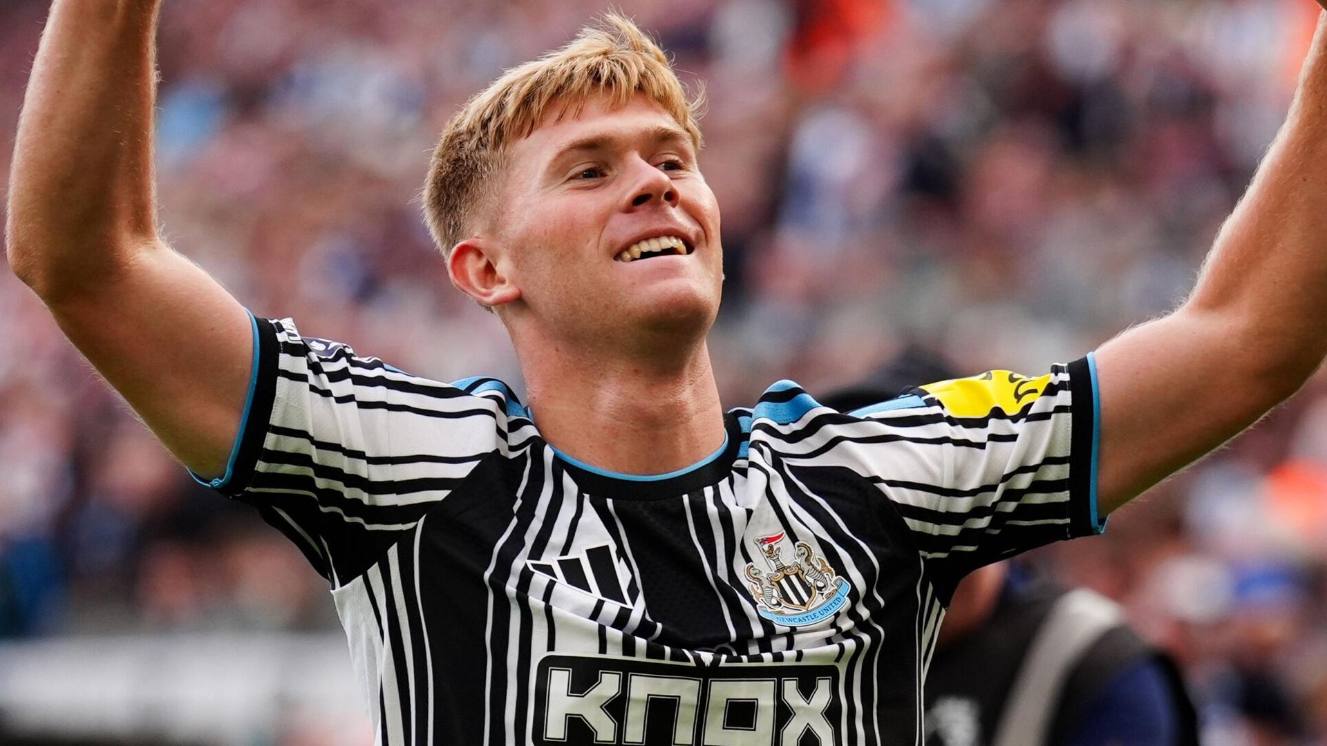 Newcastle 2:1 Hull: Willock & Hall treffen früh – Wissa vergibt Elfmeter