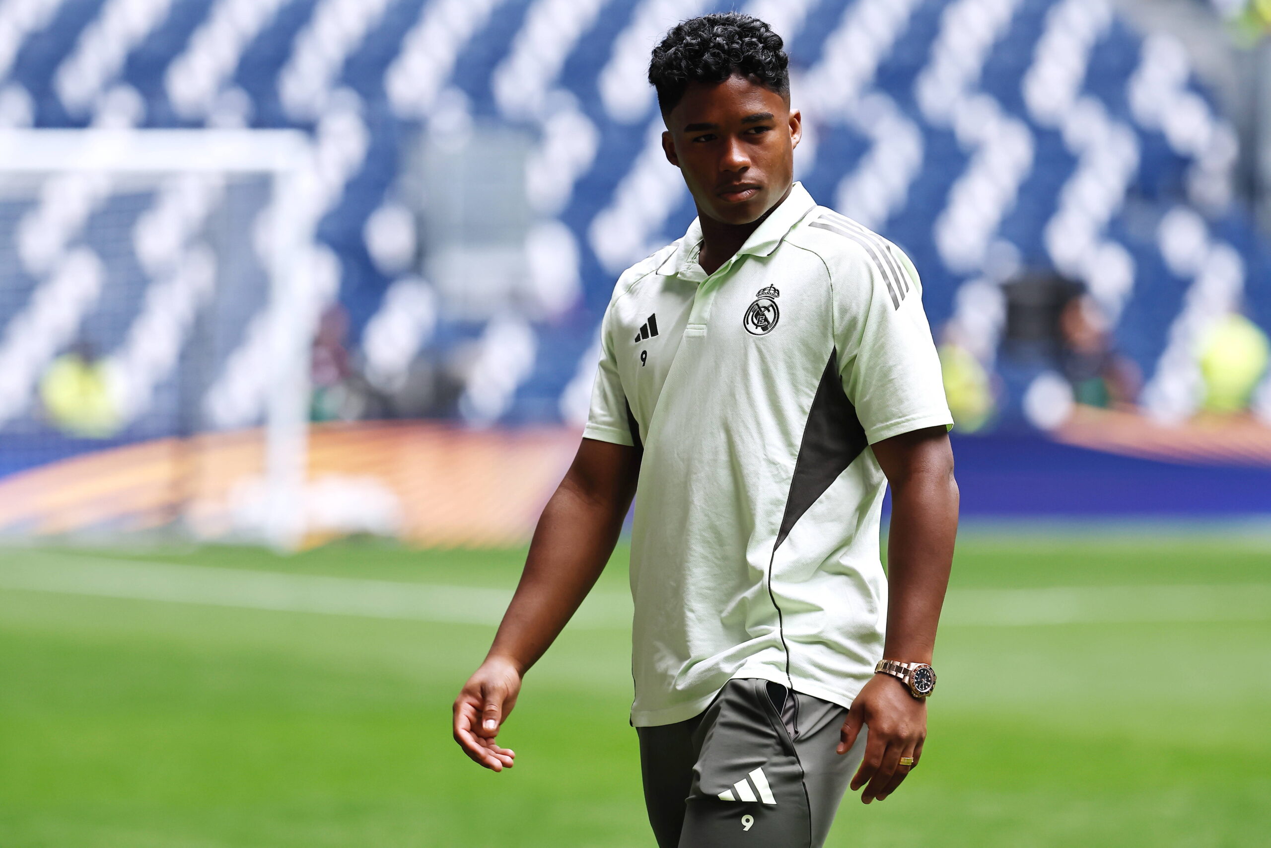 Arsenal Eye January Move for Real Madrid's Endrick as Talks Loom