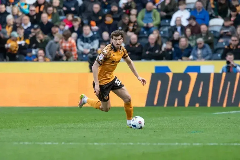 Derby County Should Target Versatile Hull City Man Paddy McNair in January