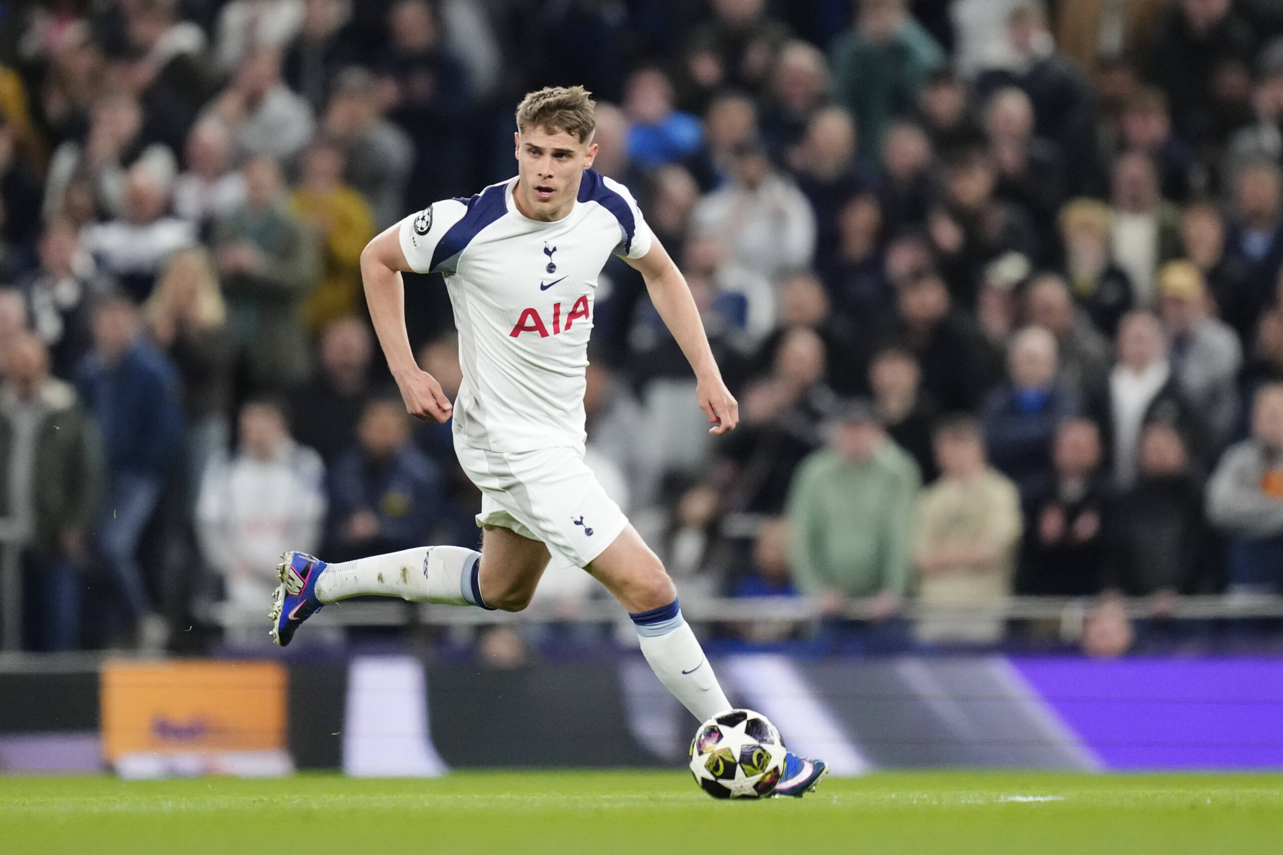 Van de Ven: Man United & Liverpool jagen Spurs-Star