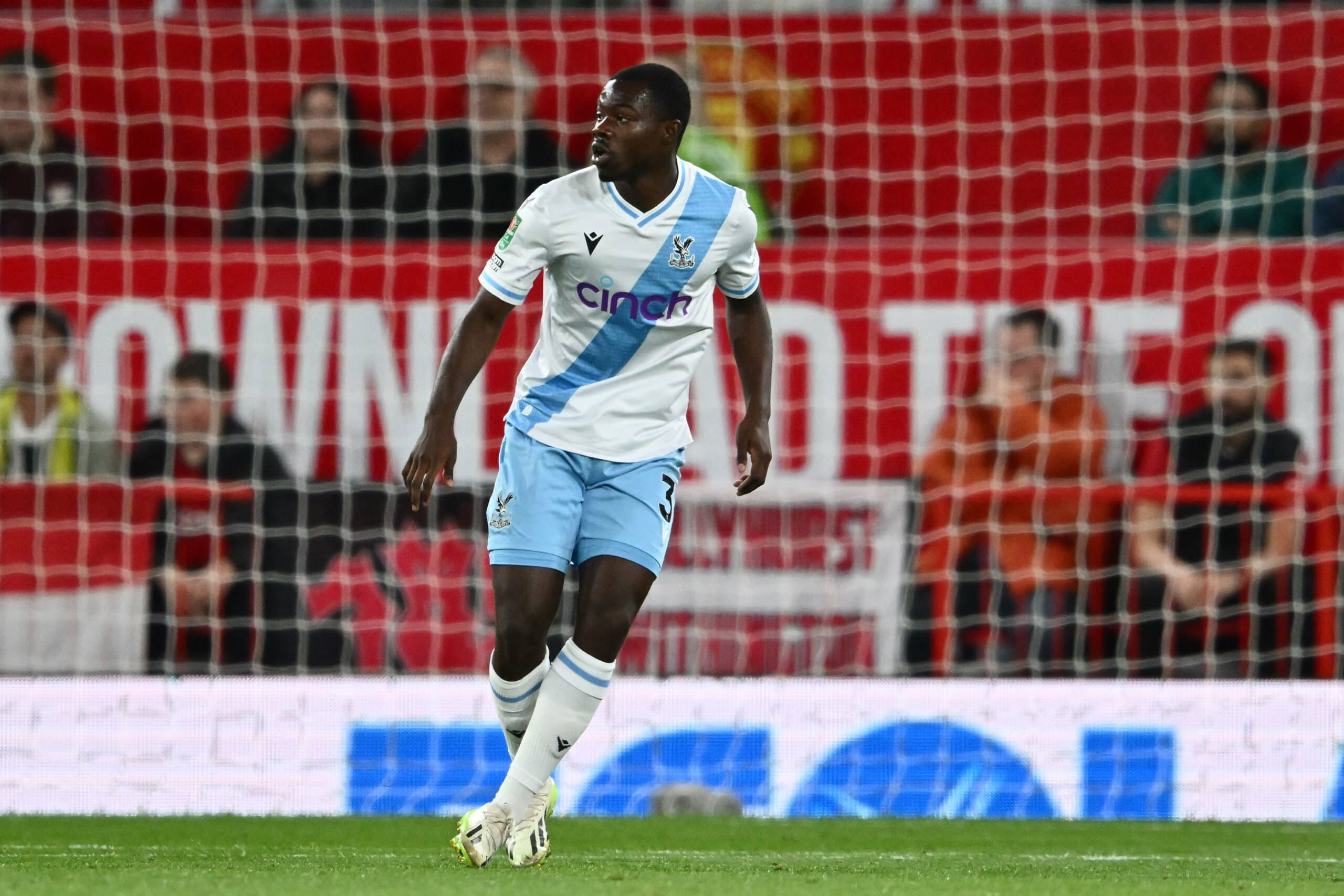 Tyrick Mitchell: Man Utd, Liverpool & Chelsea jagen Palace-Star