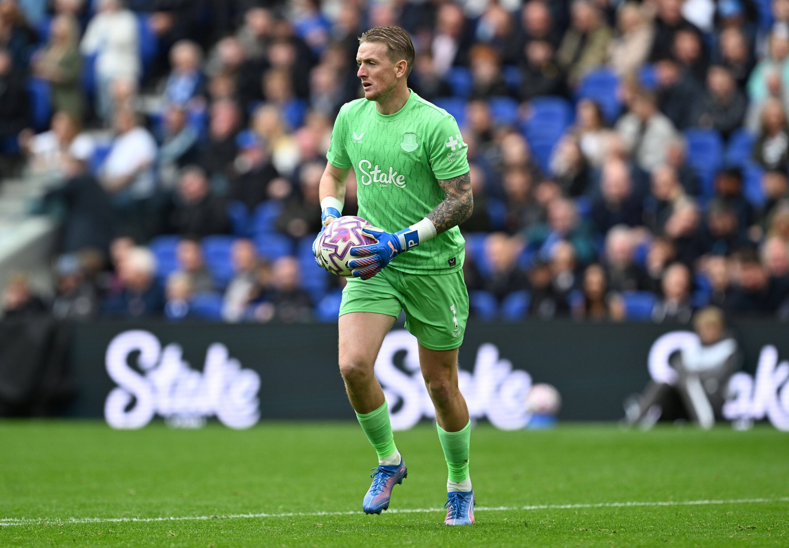 Jordan Pickford to Bayern Munich: Everton star unlikely to move